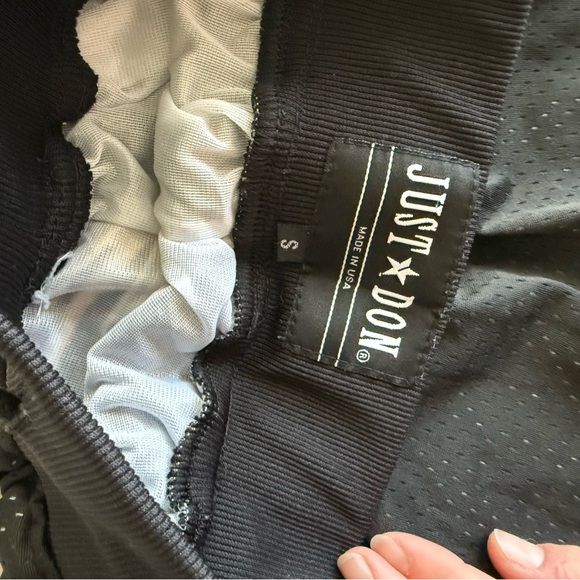 Space Jam Basketball Shorts - Picture 4 of 4